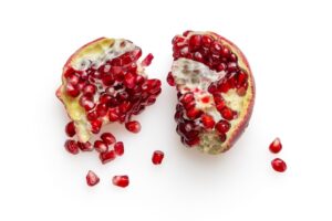 Can dogs eat pomegranates? - This Dog Eats